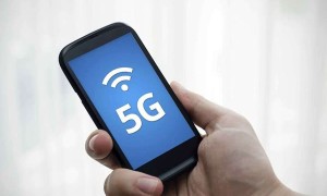 原创 
 首批5G手机过万元，购买5G手机的合适时间或在2020年后