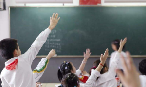 原创 
 上饶小学生案相处细节深度反思：座位对孩子的影响家长不可忽视