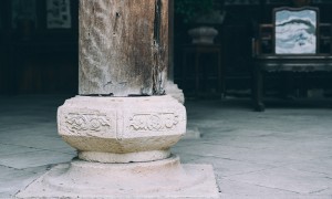 原创 
 宁波前童古镇有一座豪宅，因遍布木雕被誉“江南第一雕花大楼”